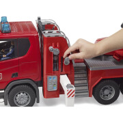 Giochi di auto - camion dei pompieri scania super 560r Bruder